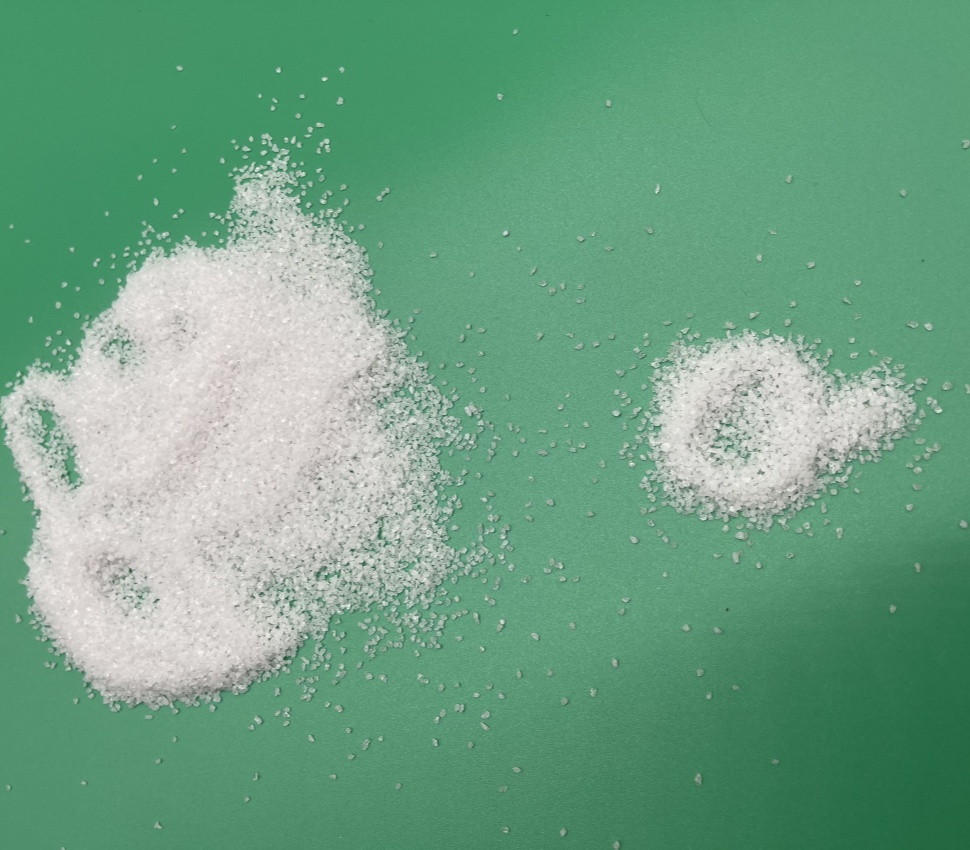 喷砂白刚玉和玻璃珠的区别?
